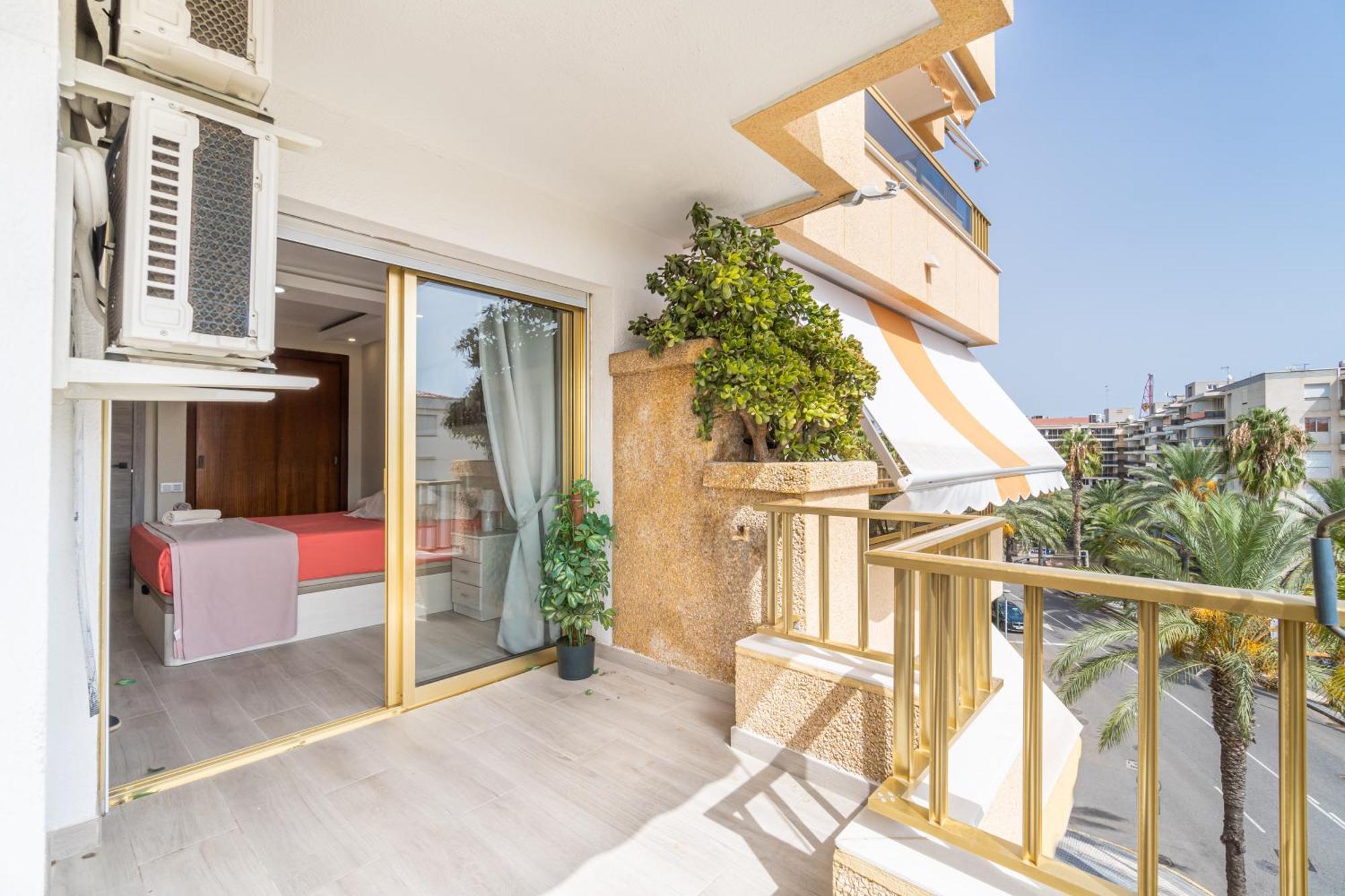 Turistmar - Acogedor Apartamento A Solo 50M De La Playa, سالو المظهر الخارجي الصورة